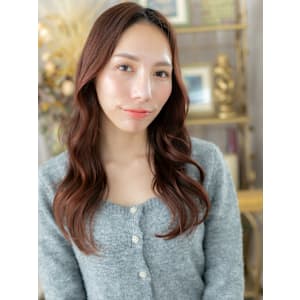 大人美人チェリーレッドひし形レイヤーカット　韓国風巻き