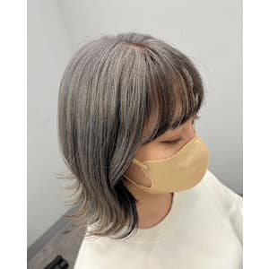 大人レイヤーくびれヘアアンブレラカラーシルバーグレーベージュ