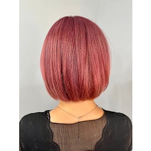 ワンレンボブブリーチカラーワインレッドピンクチェリーレッド