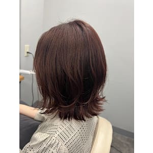 モーヴブラウン韓国艶髪外はねミディ