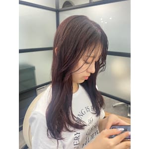 韓国レイヤーカット艶髪ワインレッド