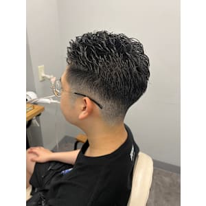 《N° blao 名古屋栄》メンズカット刈り上げ短髪フェード