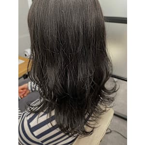 《N° blao 名古屋栄》ゆるふわ巻き大人可愛い地毛風暗髪