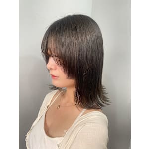 小顔カット顔まわりレイヤー艶髪グレージュ