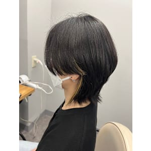 ウルフカット×インナーカラー