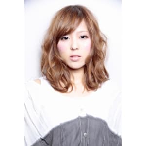 フェミニスボブ