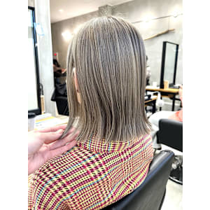 ハイトーンボブ