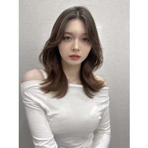 センターパート毛先外ハネワンレン美髪*Zina横浜