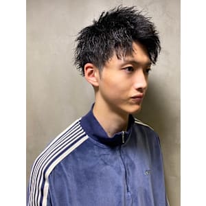 ツイストパーマ　爽やかショートヘア　ハーフアップバング