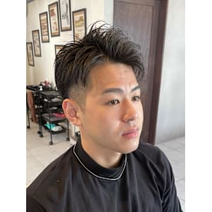 【20代男性】ロンドンツーブロアップバング（大宮/バーバー）