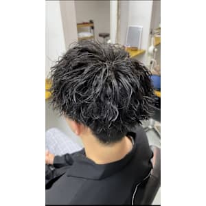 波巻きツイストパーマ