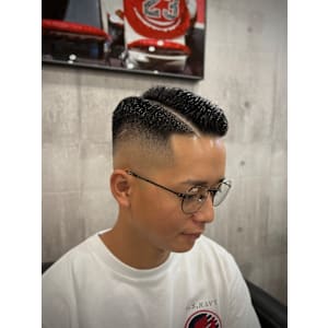 ハードパートハイスキンフェード - BLAZEMAN BARBERSHOP【ブレイズマン バーバーショップ】掲載中