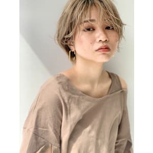 ブリーチハイトーンカラー☆ベージュカラー