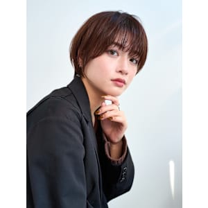 ショート/小顔/ニュアンスパーマ/黒髪/ネビージュ[原宿]