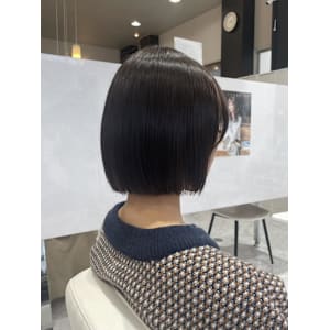 ボブ／タッセルボブ／切りっぱなしボブ／ストレートパーマ