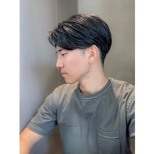 【吉田智哉】ニュアンスパーマ、アップバング、ビジネスショート