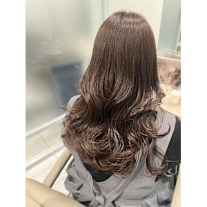 レイヤーカット×チョコブラウン