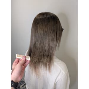 冬のグレージュスタイル