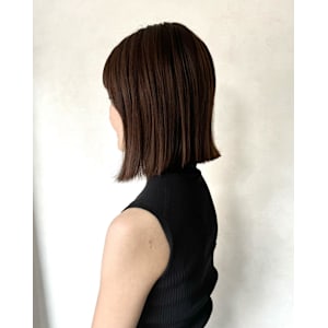 イノアカラーベージュ・小顔前下がりボブ