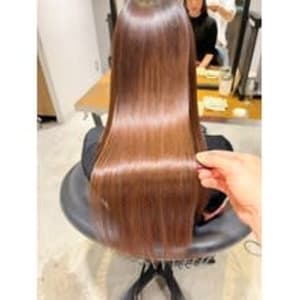 ブリーチ履歴にストレートできる？　iwasaki【吉祥寺】