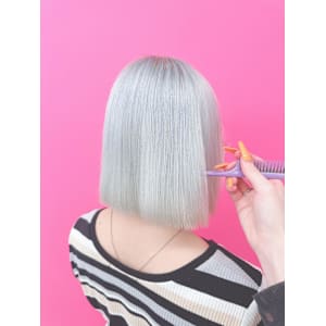 ツヤツヤ透明感！ハイトーンホワイト！