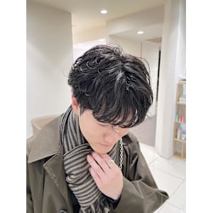 今の無造作はコレ「シャドウパーマ」