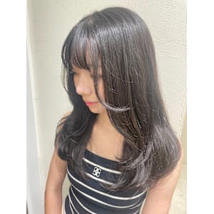 透け感たっぷり♪上品な艶々ロング！！