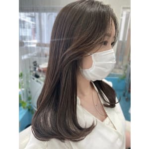 ミルクティーベージュ