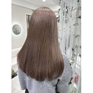 透き通るツヤ感！ミルクティーベージュ！