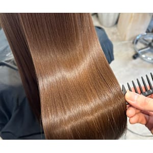 髪質改善・縮毛矯正 fuu。。。銀座×スタイル