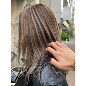 ベージュハイライト