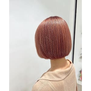 ピンクベージュ/ミルクティーピンク/丸みボブショート