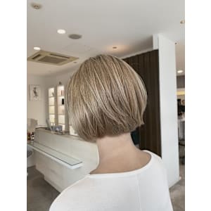 ミルクティーベージュ/ブロンドカラー/ダブルカラー