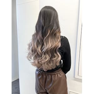 グラデーションベージュ