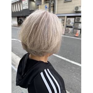 ブリーチ無し白髪ぼかしカラー【錦糸町北口】 - prize 錦糸町店【プライズ キンシチョウ テン】掲載中