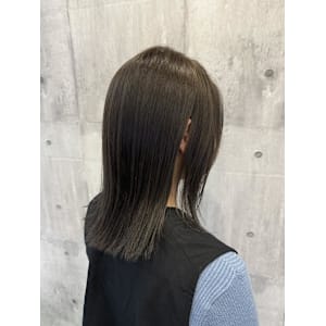 ワンカラー トーンダウン シアーグレージュ