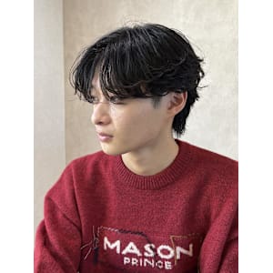 今大人気のフェザーショート&フェザーパーマ！