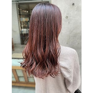 抜け感ツヤミディピンクラベンダーカラーロングウェーブ