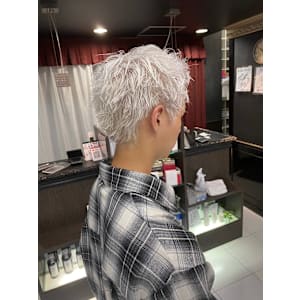 ホワイトシルバー/ホワイトカラー/ハイトーンメンズ/池袋