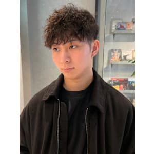 ツイストスパイラルパーマ　ニュアンスパーマ　メンズマッシュ