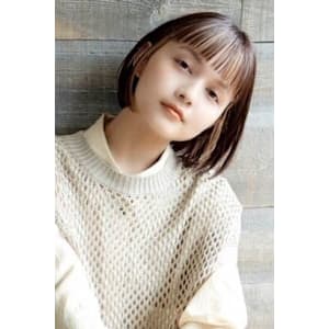 フェイスフレーミング×ショートボブ