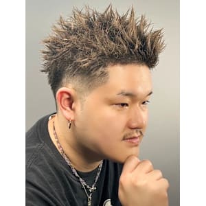 ツイストスパイキーショート