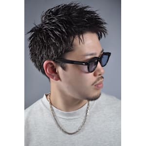 アップバングスパイキーショート