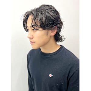 ナチュラルパーマウルフスタイル