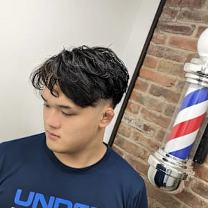 ツーブロック×フェード×ナチュラルパーマ