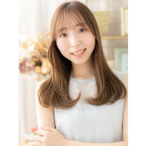 ハイライトカラー抜け感小顔エアストレート　くすみベージュ