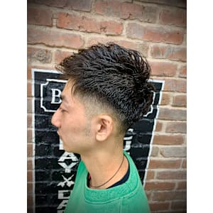 アップバングショート