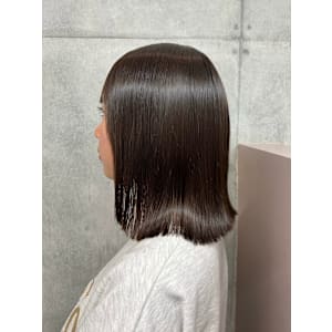 乾かしただけで艶サラ髪！プレミアム縮毛矯正