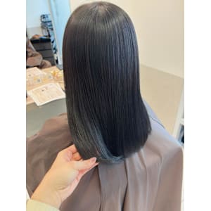 ブルーブラックカラー