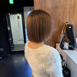 外しカラーカット　ボブスタイル